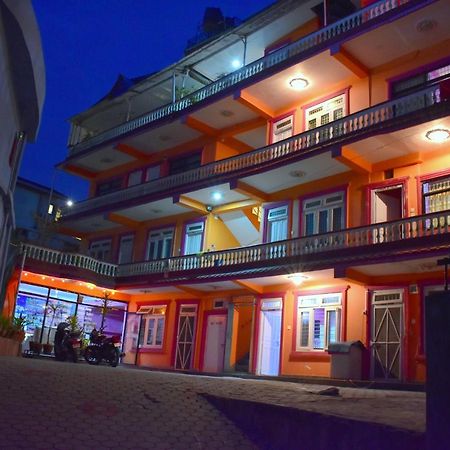 Hotel Santana Pokhara Eksteriør bilde