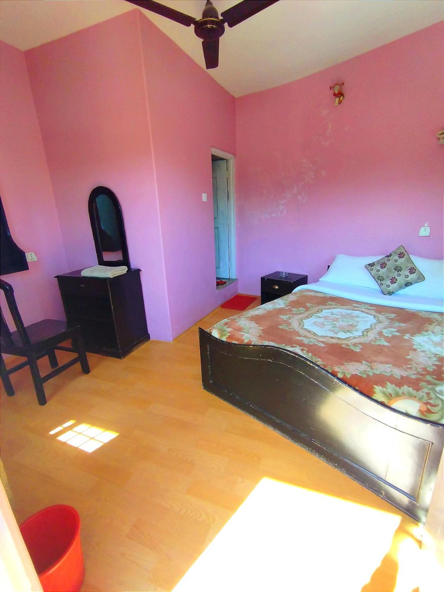 Hotel Santana Pokhara Rom bilde