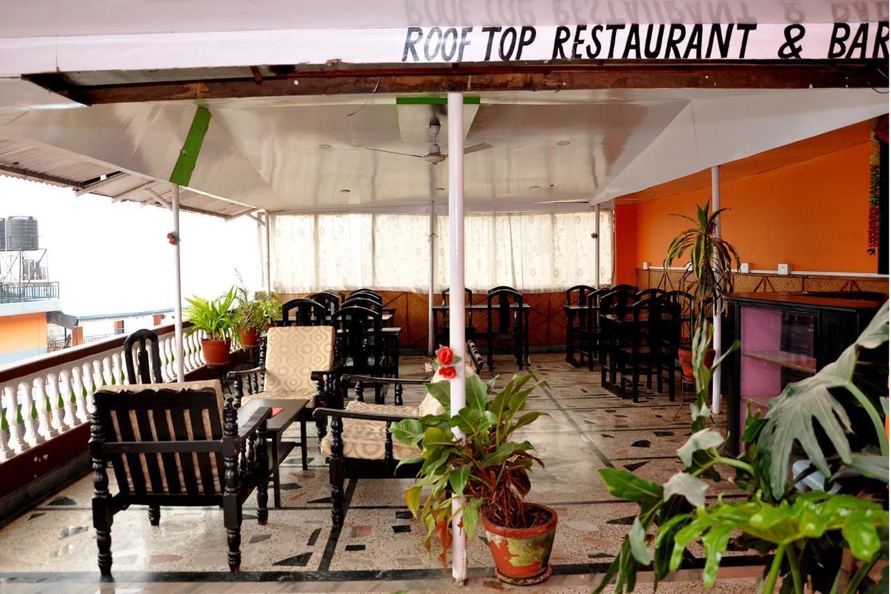 Hotel Santana Pokhara Eksteriør bilde