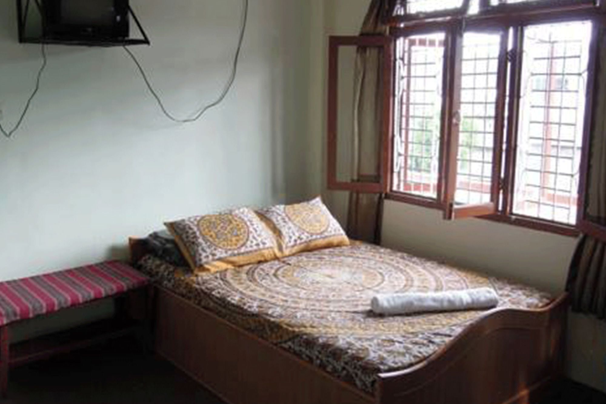 Hotel Santana Pokhara Eksteriør bilde