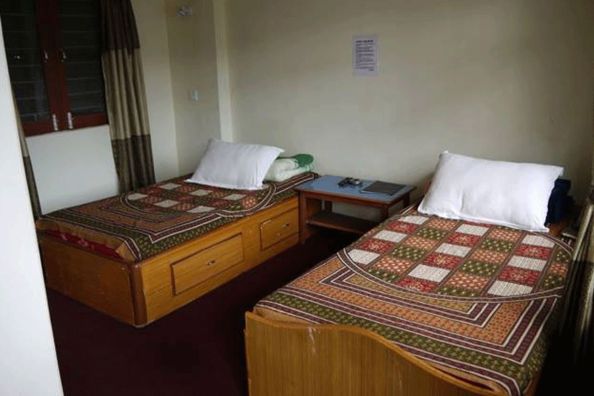 Hotel Santana Pokhara Eksteriør bilde
