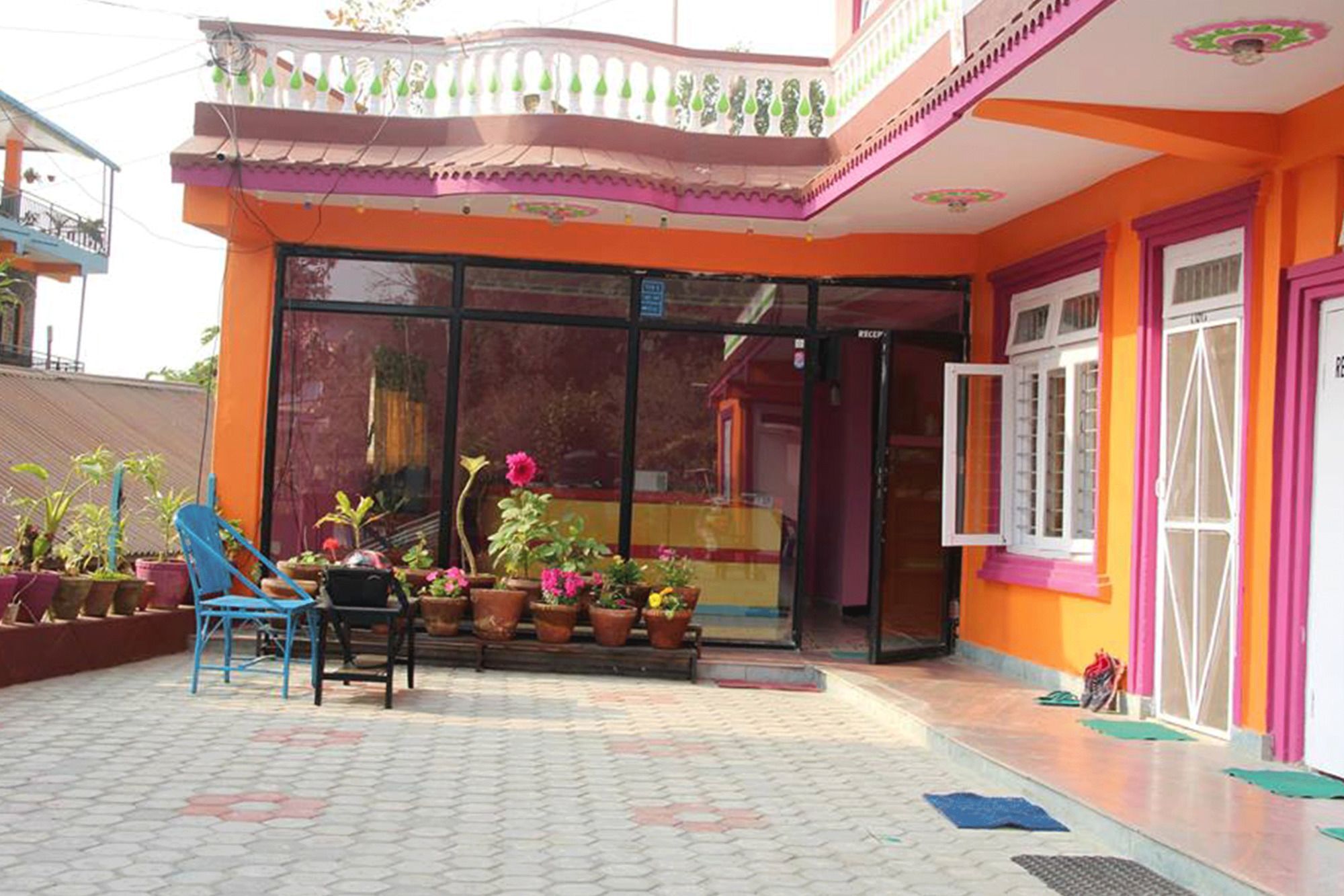 Hotel Santana Pokhara Eksteriør bilde