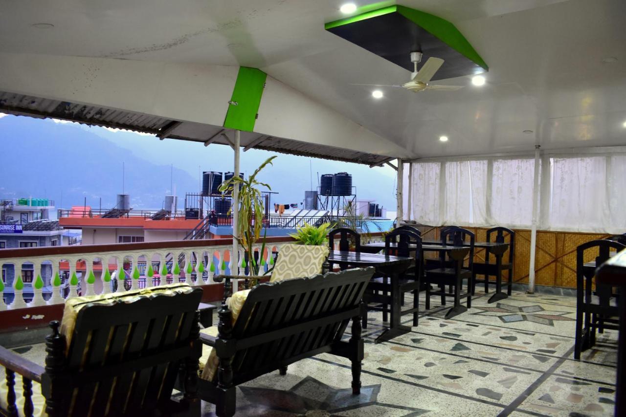 Hotel Santana Pokhara Eksteriør bilde