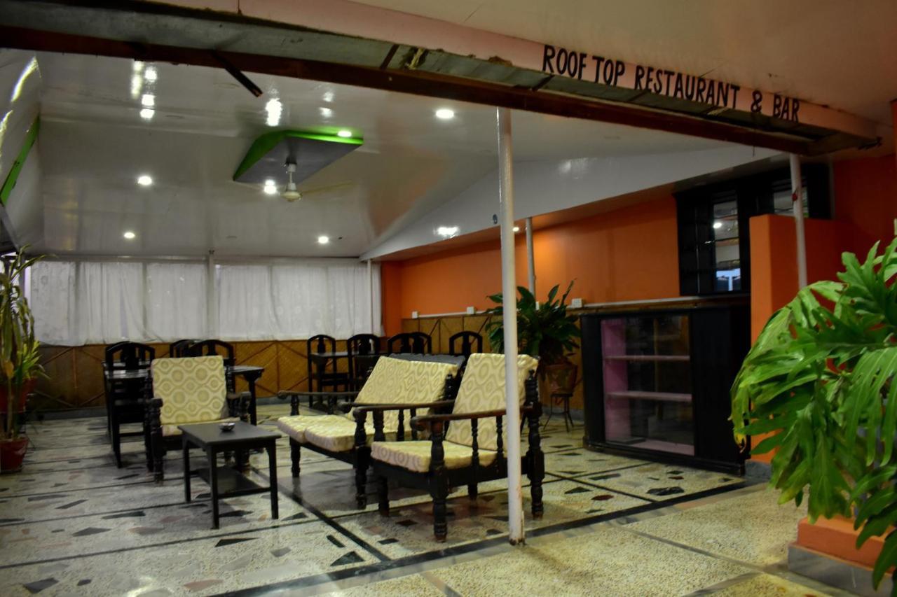 Hotel Santana Pokhara Eksteriør bilde